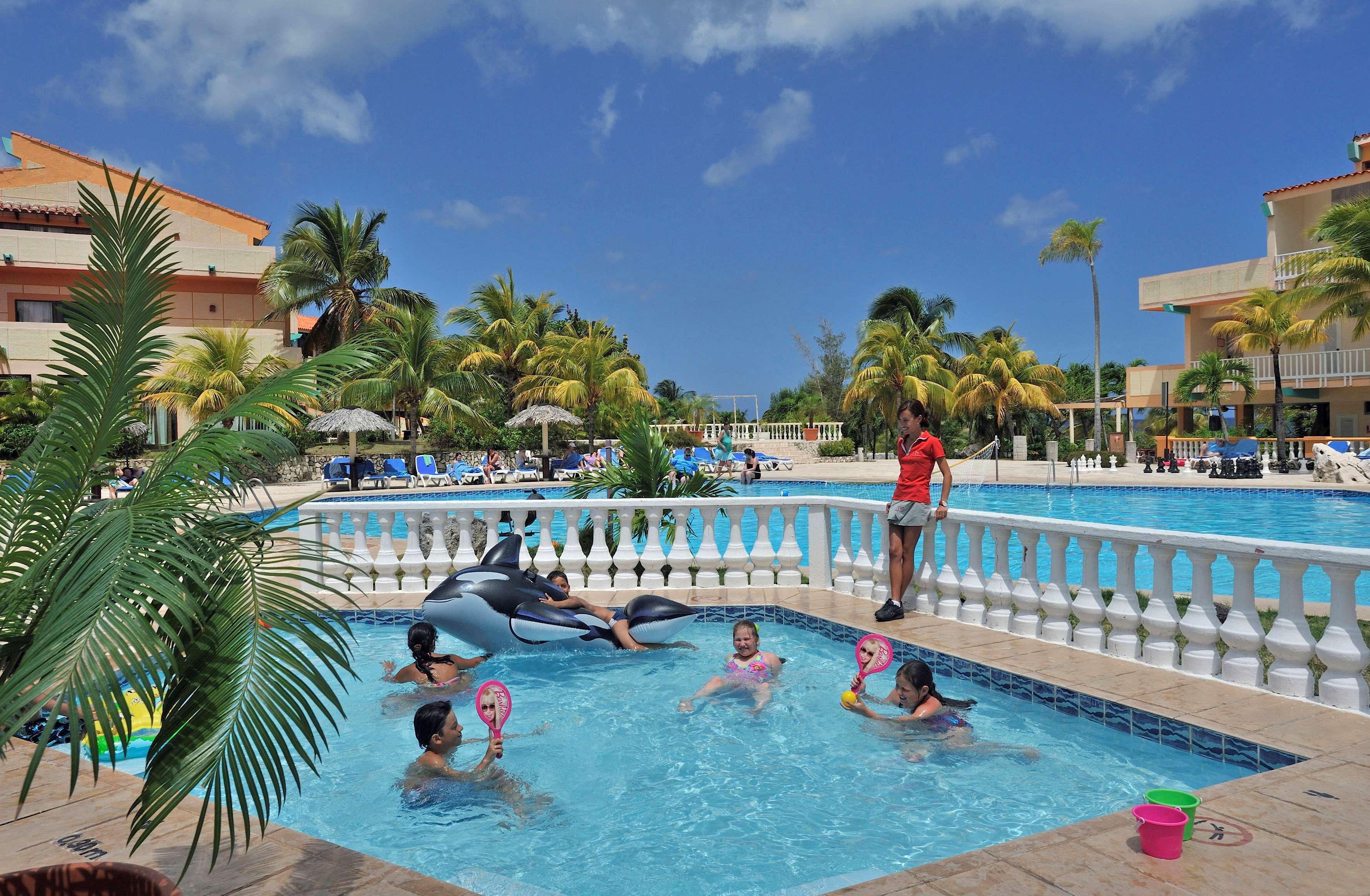 Hotel Sol Rio De Luna Y Mares Guardalavaca Exterior foto